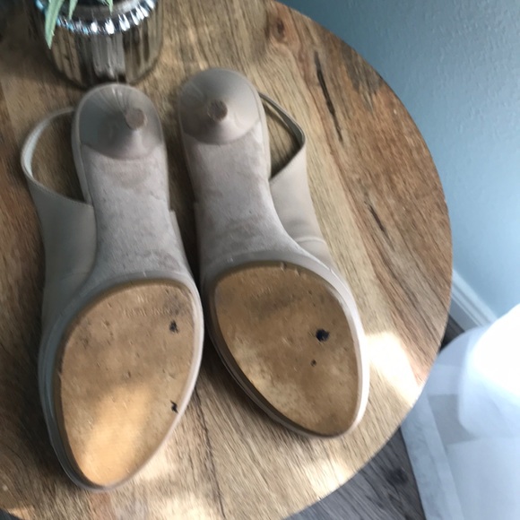 Shoes - Picture 4 of 5